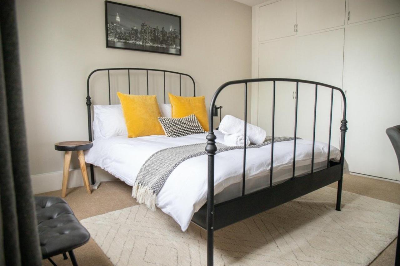 Guestready - Homely Leeds City Apartment Sleep 4 Meanwood Eksteriør billede