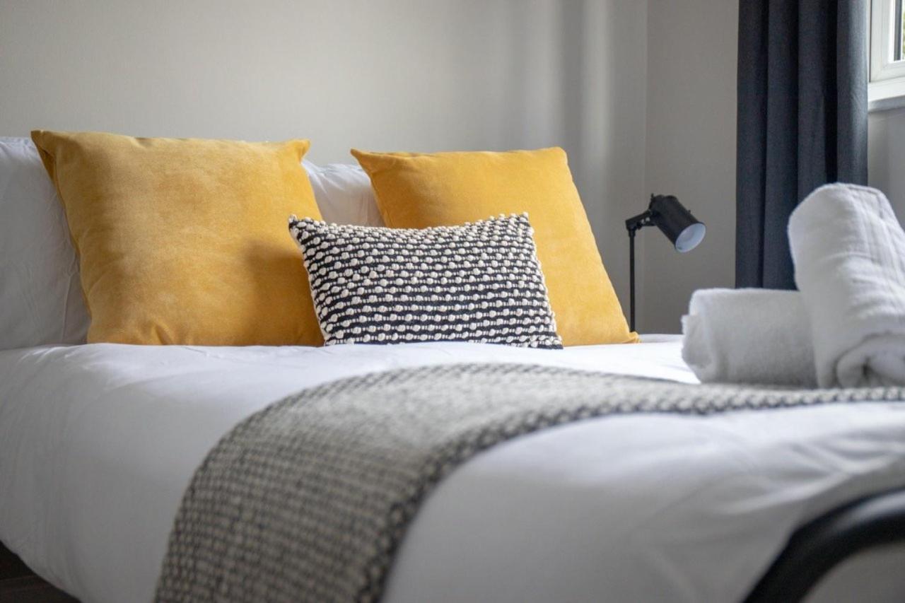 Guestready - Homely Leeds City Apartment Sleep 4 Meanwood Eksteriør billede