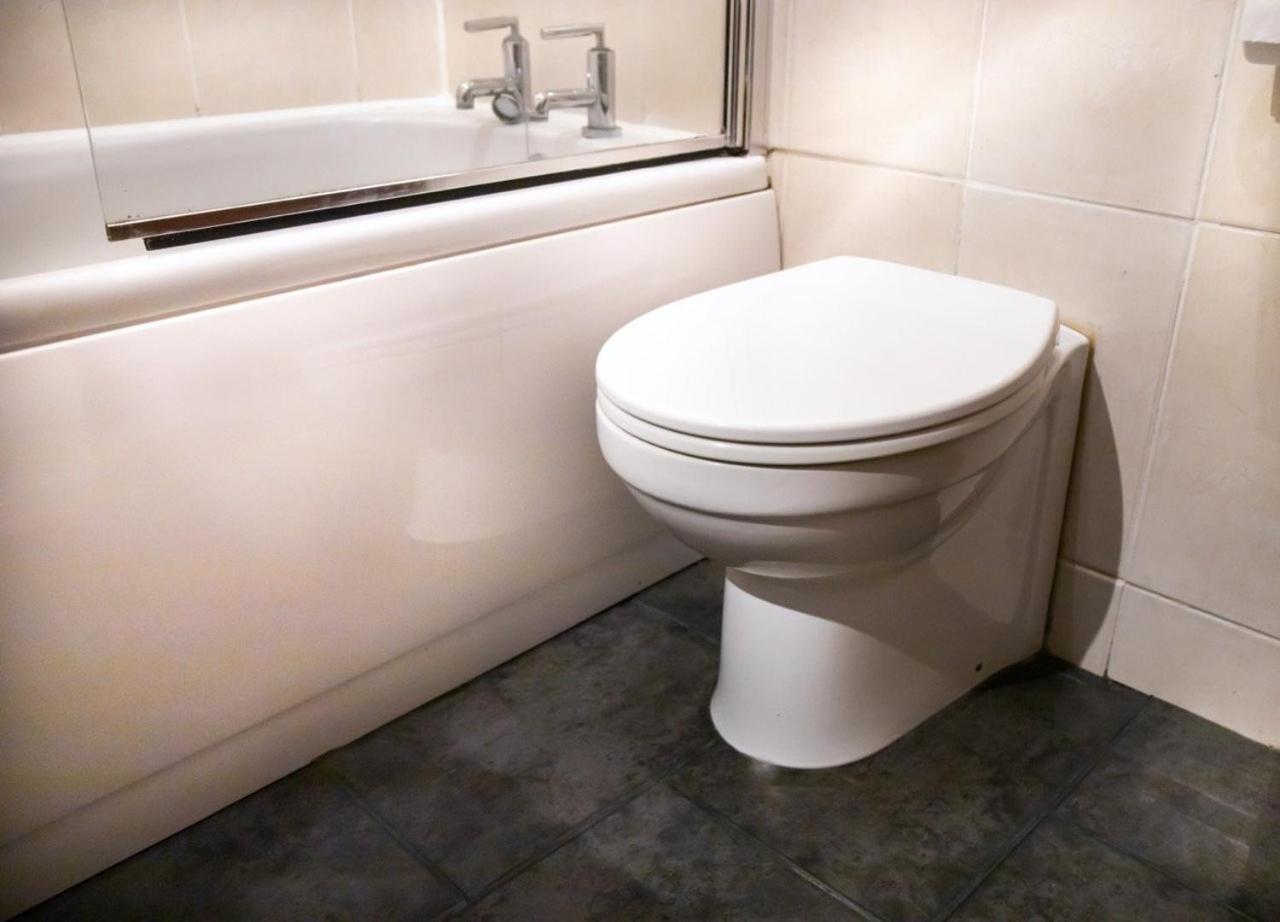 Guestready - Homely Leeds City Apartment Sleep 4 Meanwood Eksteriør billede