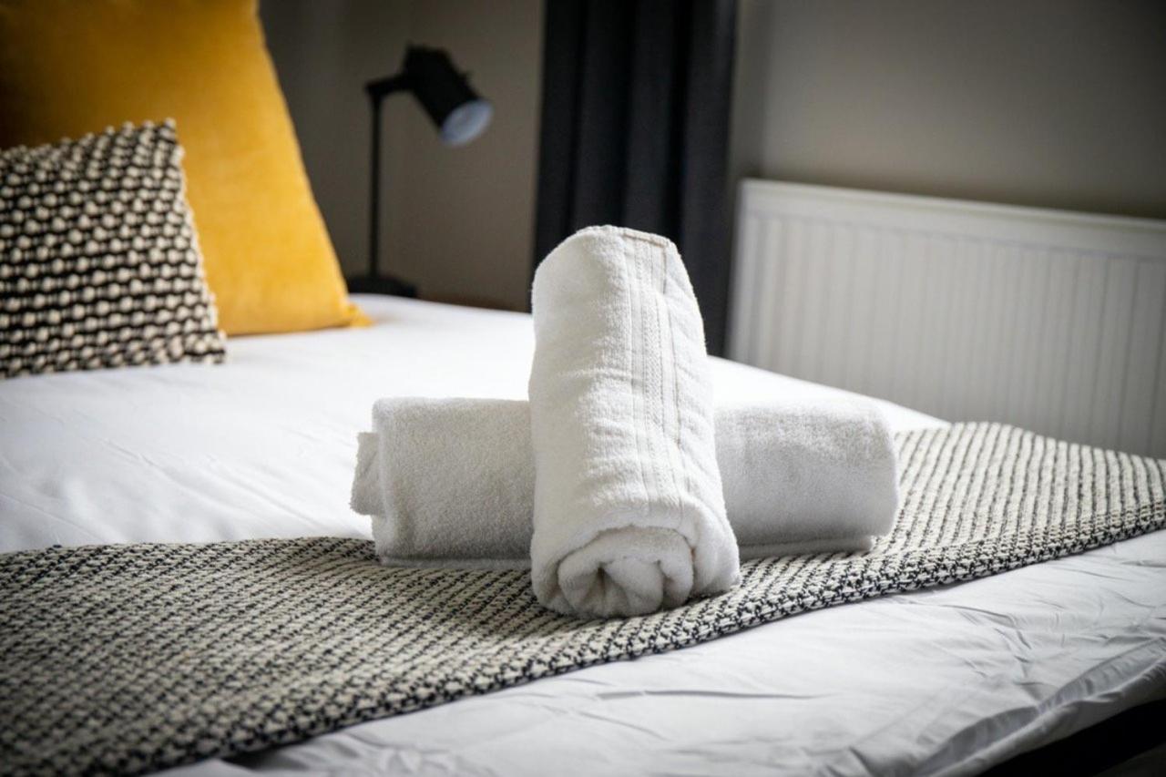 Guestready - Homely Leeds City Apartment Sleep 4 Meanwood Eksteriør billede