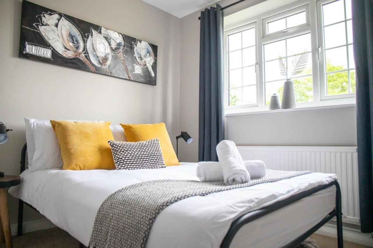 Guestready - Homely Leeds City Apartment Sleep 4 Meanwood Eksteriør billede