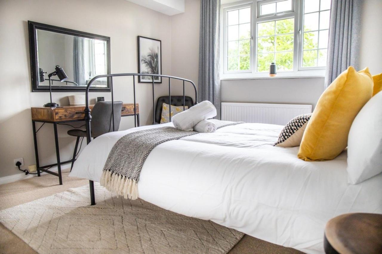 Guestready - Homely Leeds City Apartment Sleep 4 Meanwood Eksteriør billede